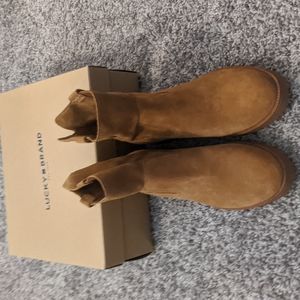 Lucky Brand slouchy suede booties size 9.5